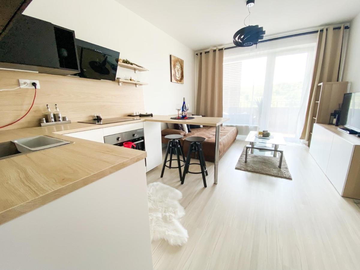Krásny moderný 1-izbový byt, novostavba + parking Bratislava Exterior foto